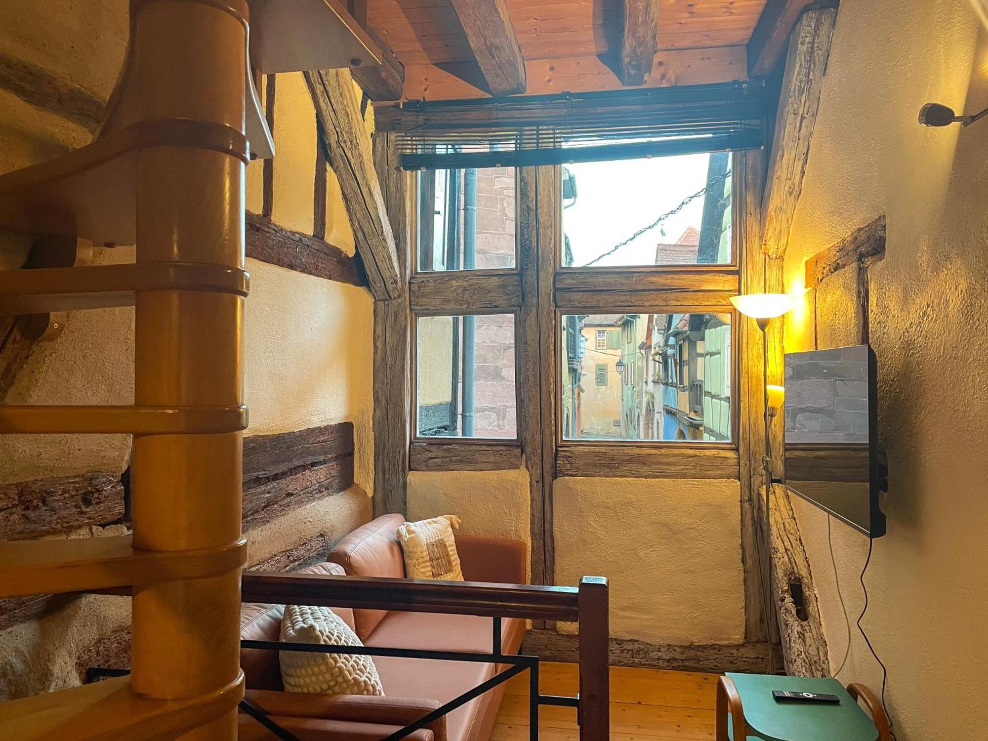 La Maison Bleue - Historic House In The Heart Of Riquewihr Exterior photo